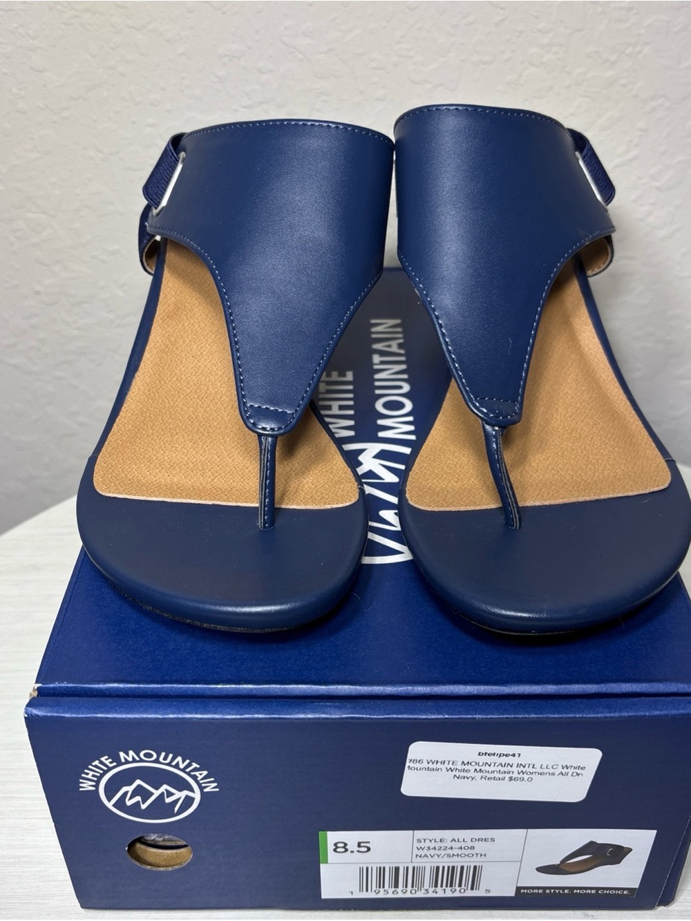 White Mountain All Dres Women
Wedge Sandals 8.5 M Navy Blue
Thong Comfort NIB - Picture 2 of 9